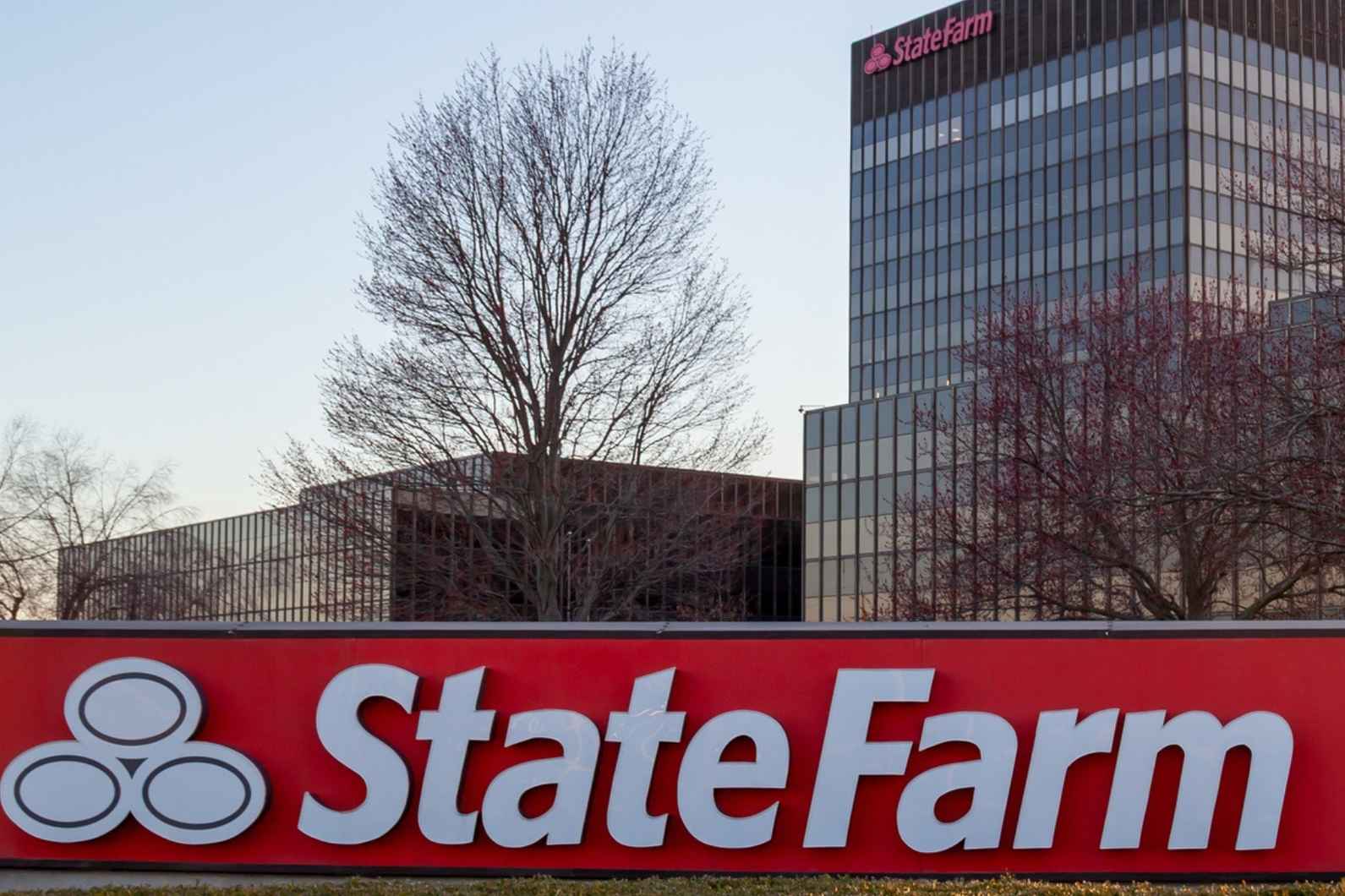 State Farm insurance office representing the company at the center of claims-handling allegations.